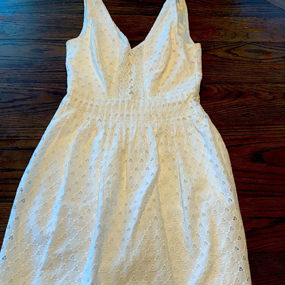 White cotton dress by Gianni Bini
